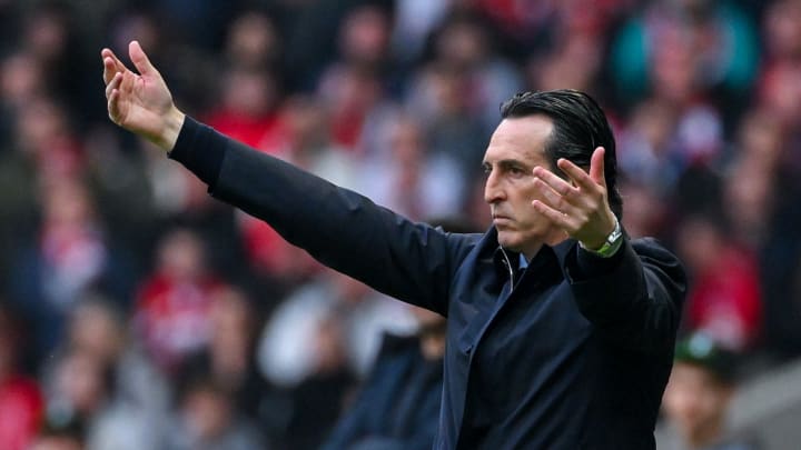 Unai Emery zdecydował się przedłużyć kontrakt z Aston Villą